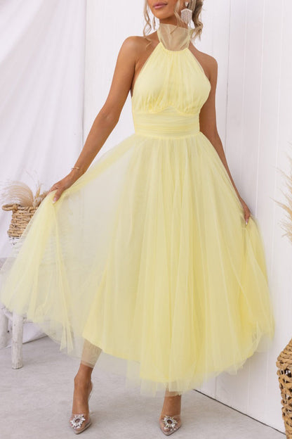 Sophisticated Dress with a Clean Classic Look