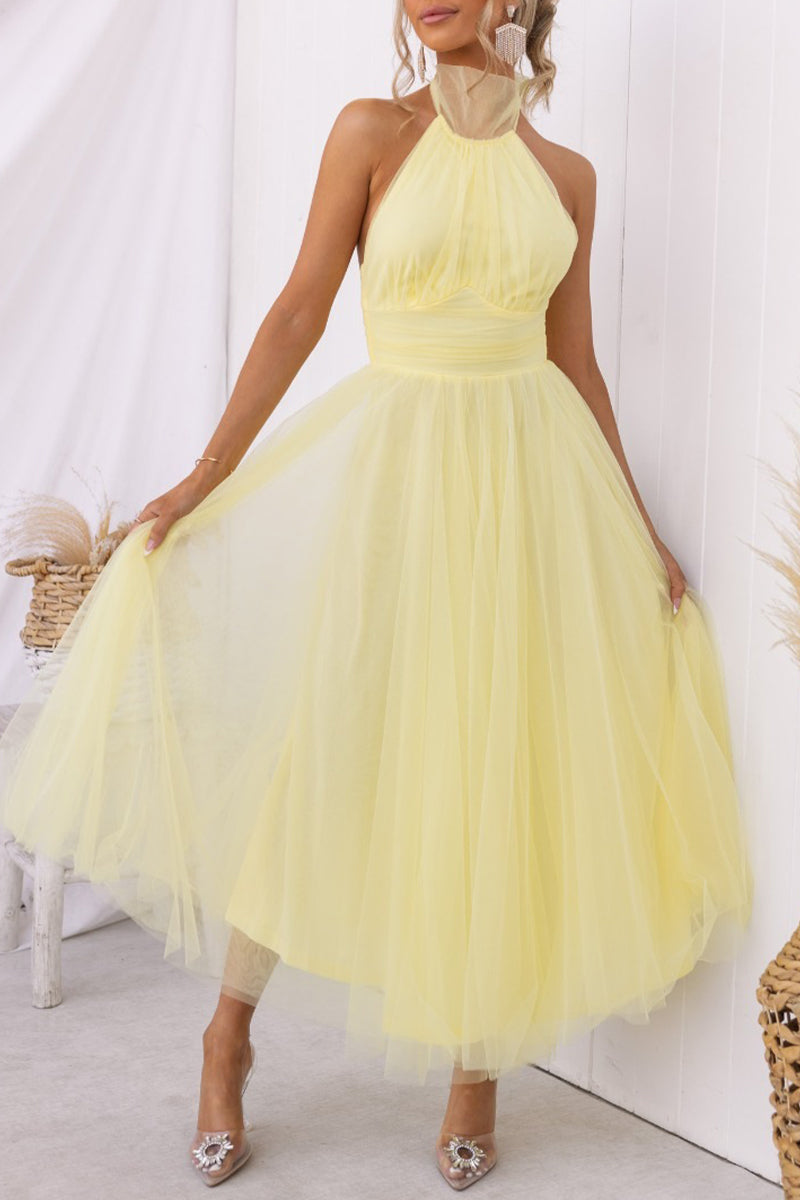 Sophisticated Dress with a Clean Classic Look