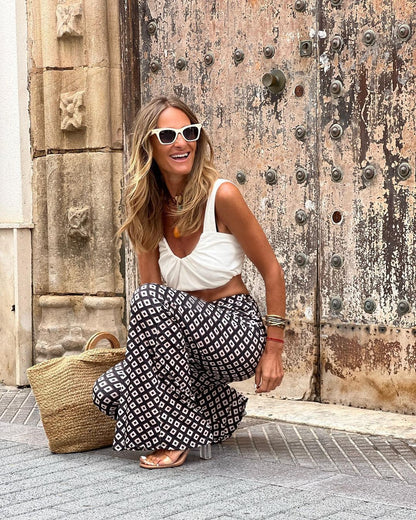Elegantly Styled Pants for Everyday Wear