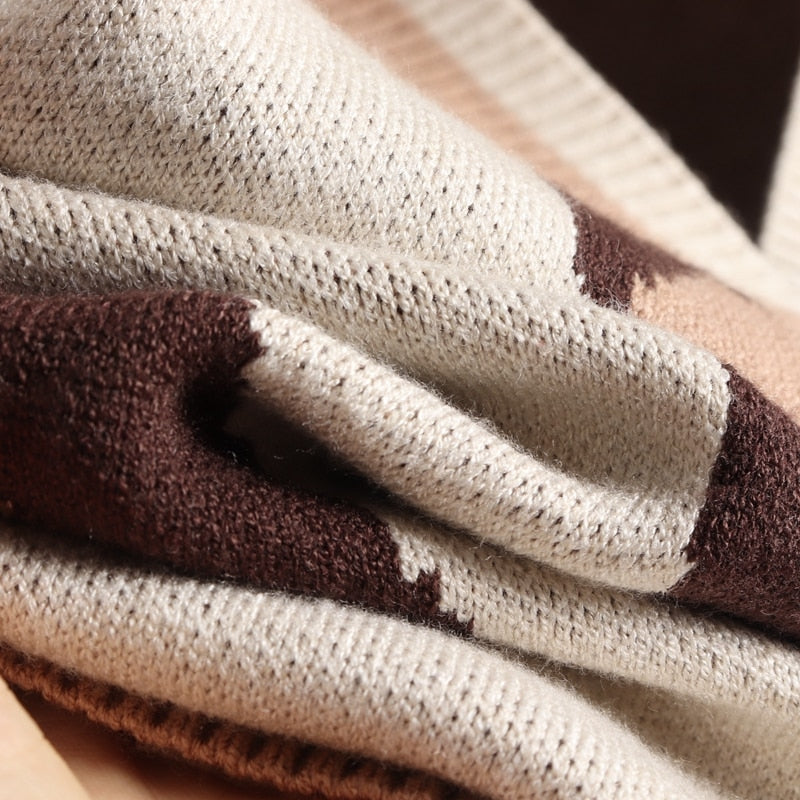 Classic Vintage Cardigan with a Flattering Fit