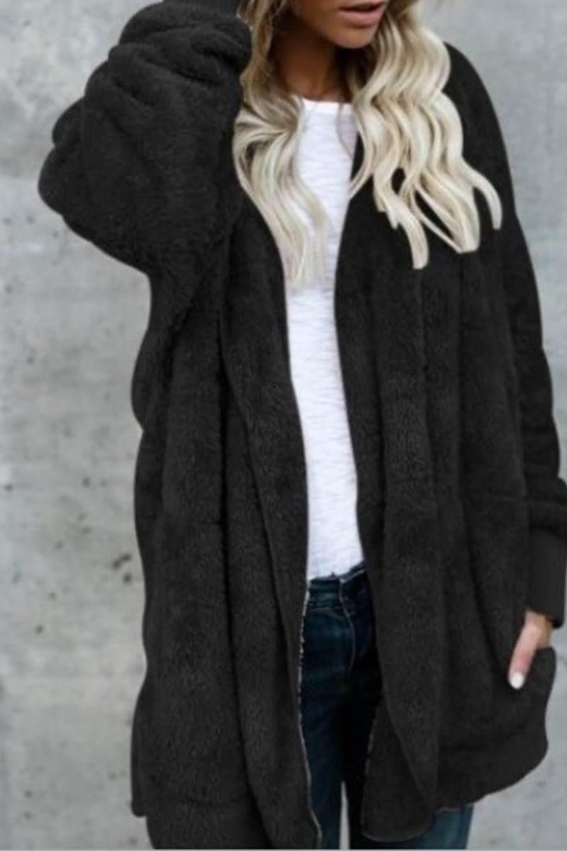 Sophisticated Garment with a Clean Classic Look