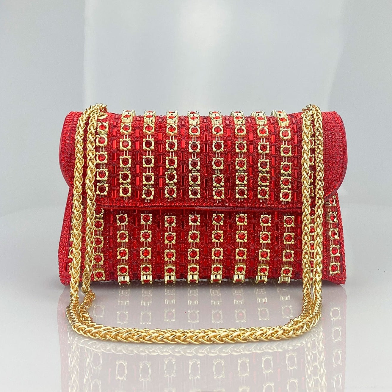 Classic Vintage Bag with a Flattering Fit