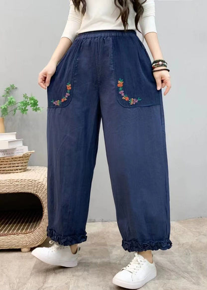 Effortlessly Elegant Pants with a Timeless Design