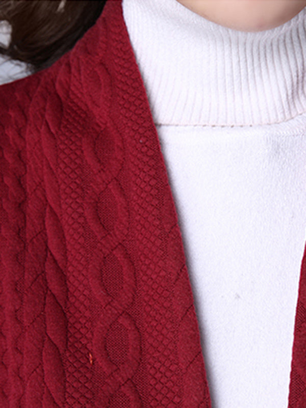 Well Tailored Cardigan with a Graceful Silhouette