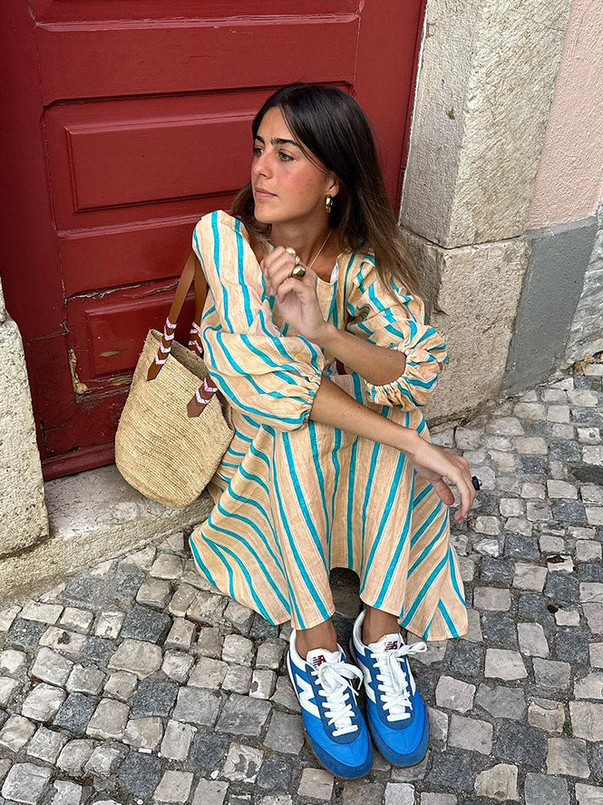 Effortlessly Elegant Dress with a Timeless Design