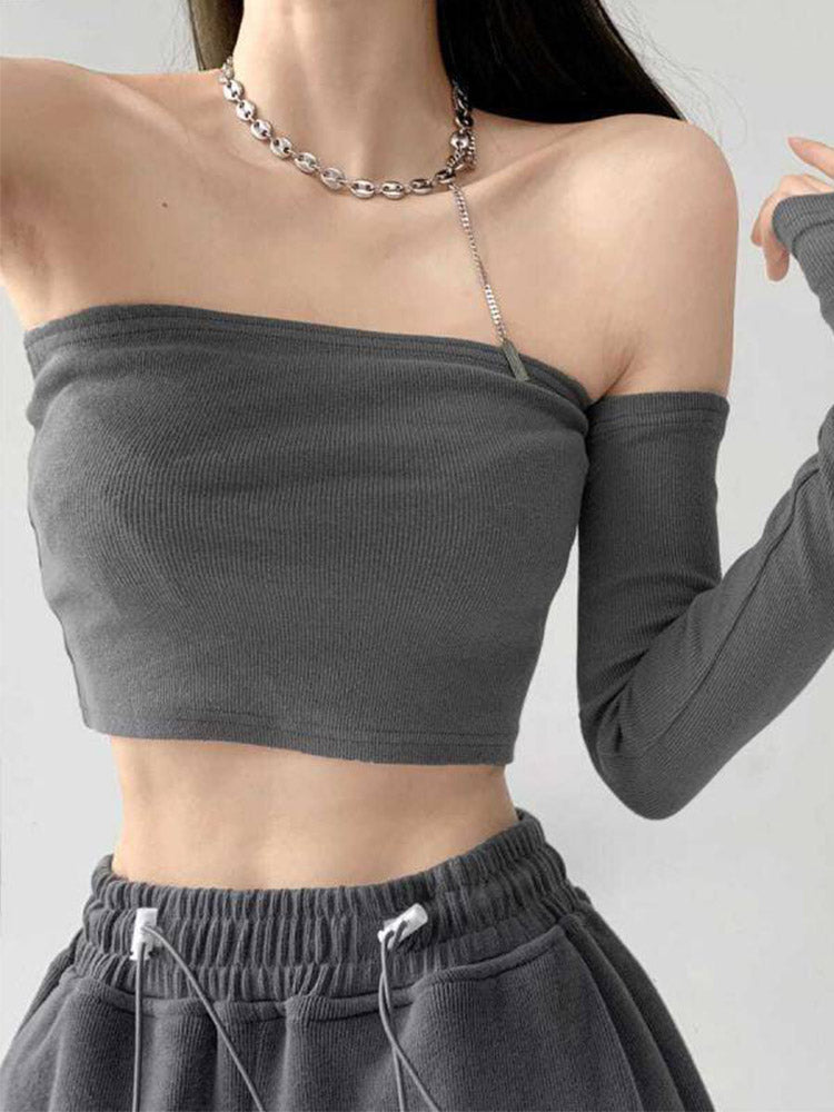 Effortlessly Elegant Garment with a Timeless Design