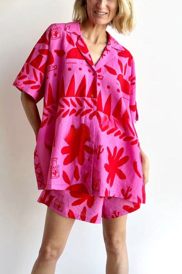 Classic Vintage Shirt with a Flattering Fit