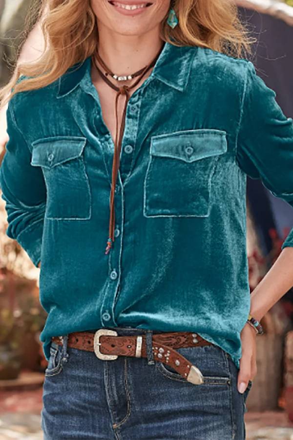 Classic Vintage Blouse with a Flattering Fit