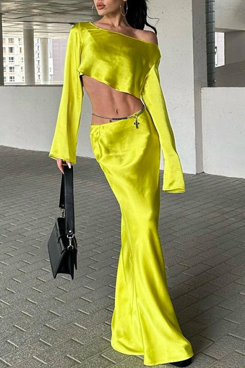 Well Tailored Garment with a Graceful Silhouette