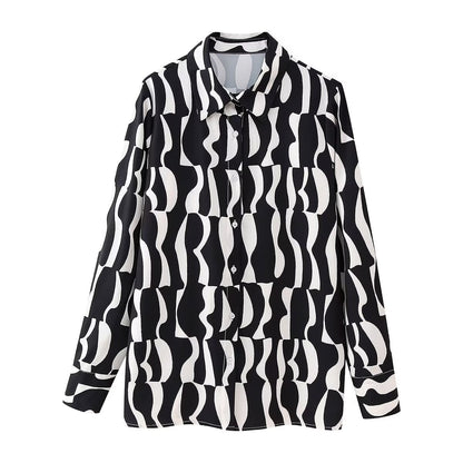 A Vintage Style Shirt with Delicate Timeless Details