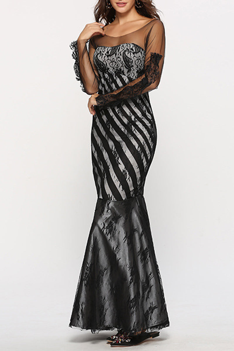 Well Tailored Dress with a Graceful Silhouette