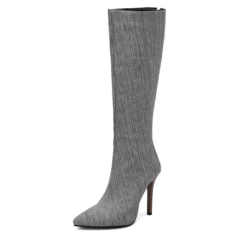 Beautifully Finished Boots in a Timeless Design