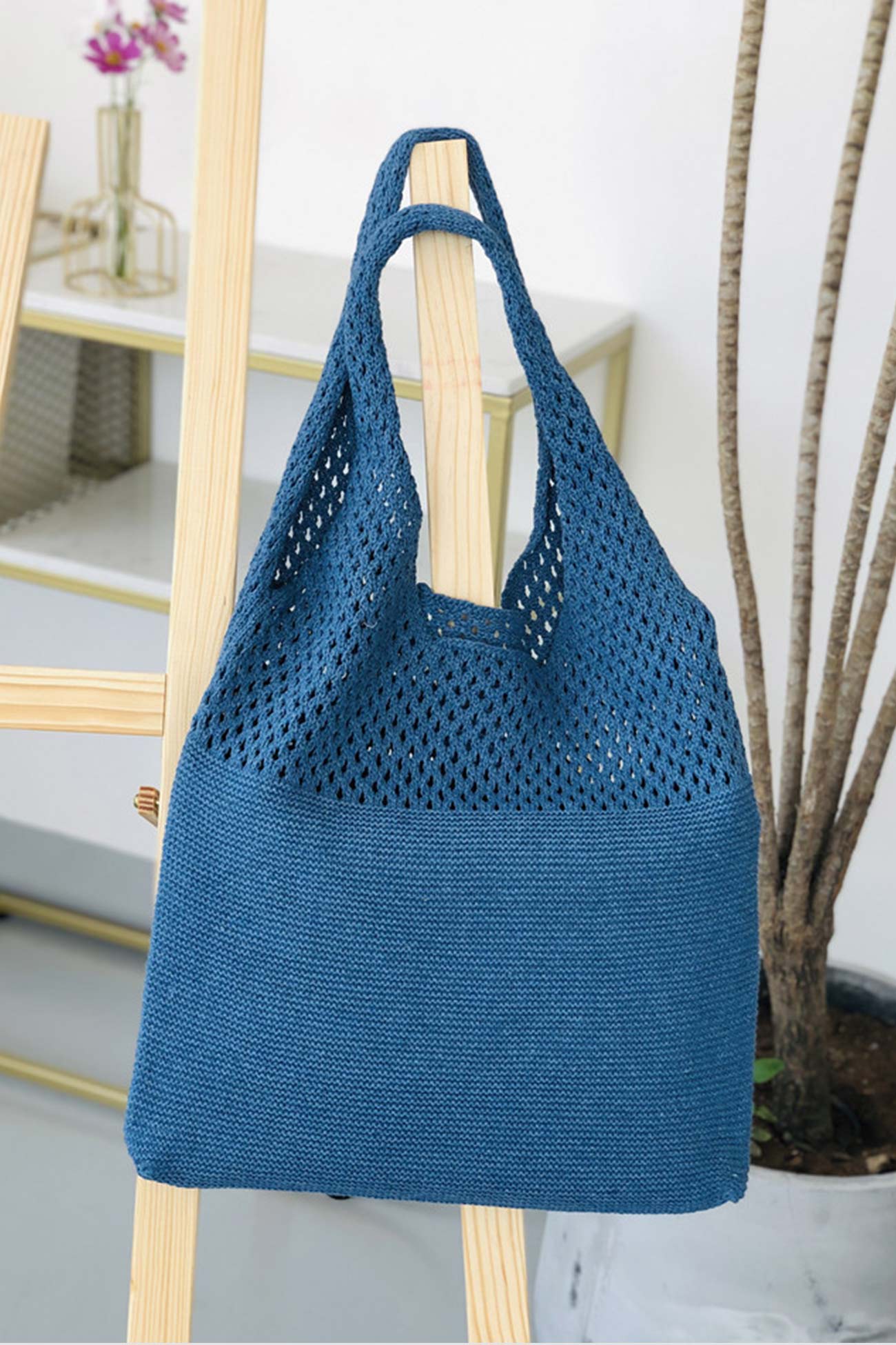 Effortlessly Elegant Bag with a Timeless Design