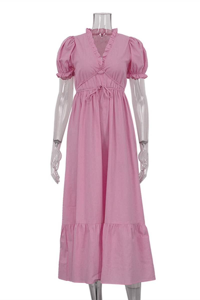 Beautifully Finished Dress in a Timeless Design
