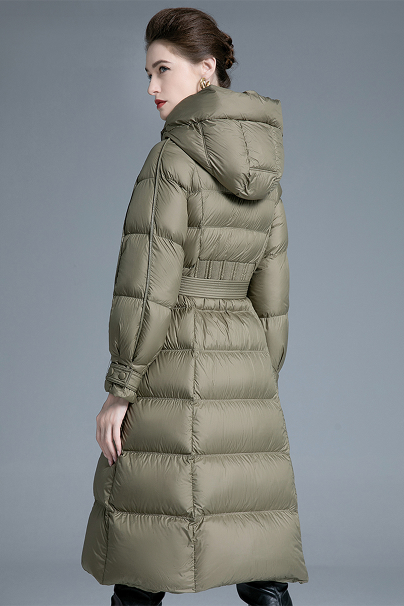 Gracefully Styled Garment for Any Occasion