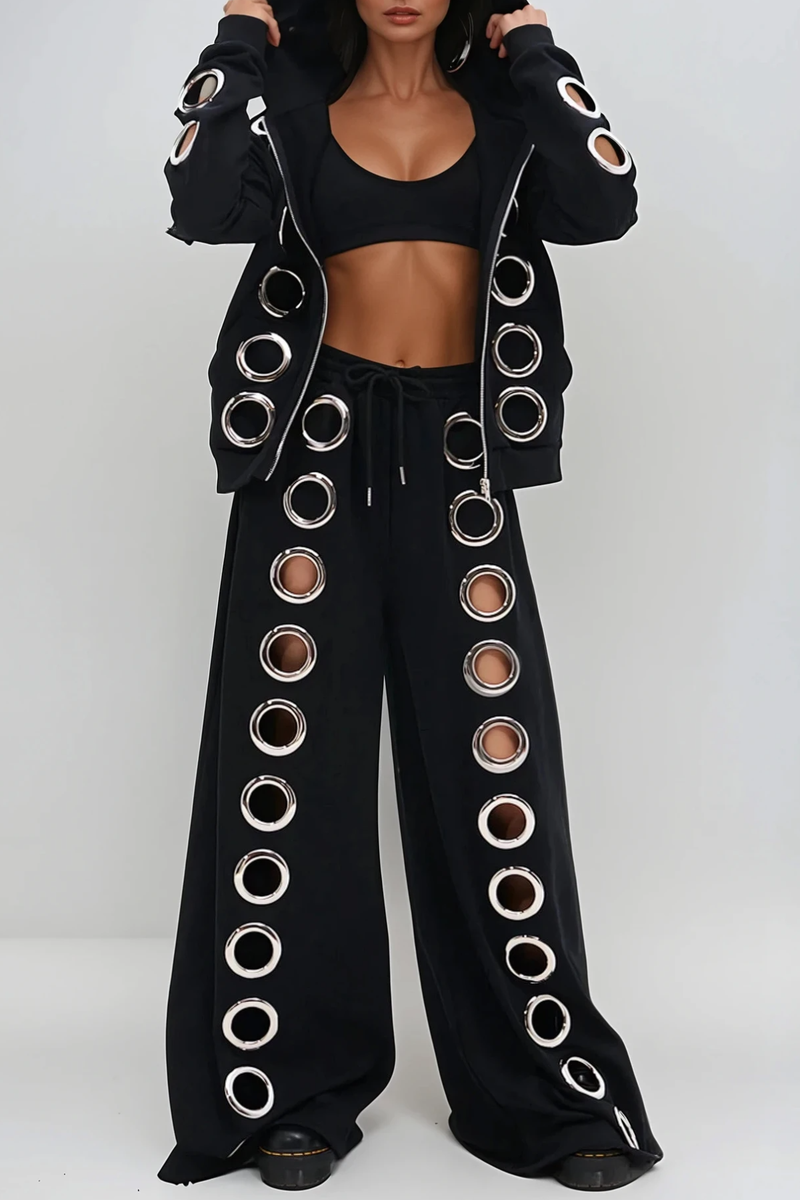 Effortlessly Elegant Pants with a Timeless Design