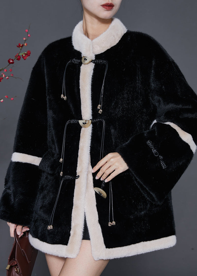 Gracefully Styled Jacket for Any Occasion