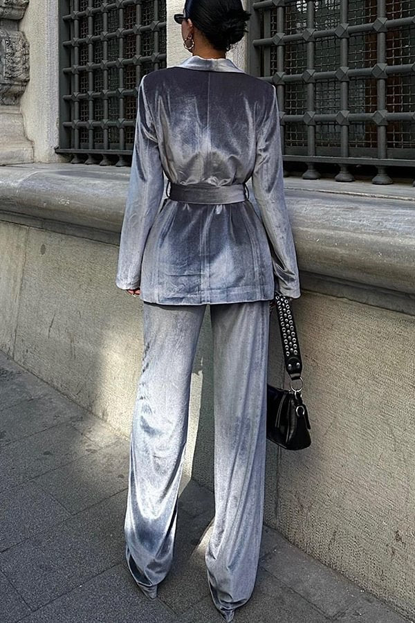 Elegantly Styled Pants for Everyday Wear