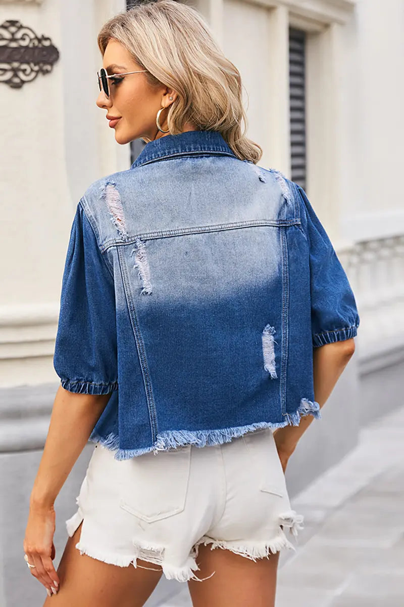 Effortlessly Elegant Jacket with a Timeless Design