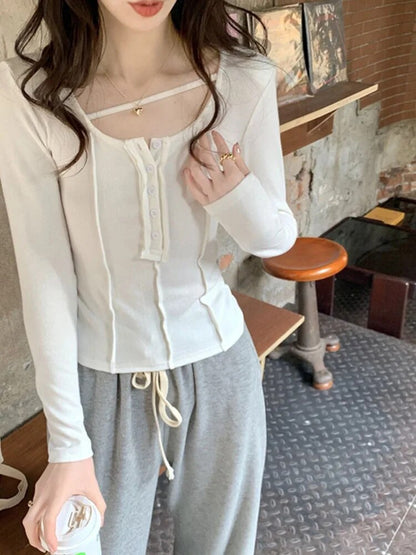 Beautifully Crafted T-Shirt in a Classic Style
