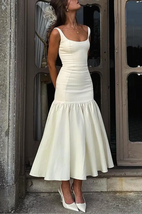 Beautifully Crafted Dress in a Classic Style