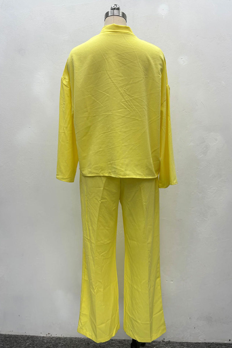 Gracefully Styled Garment for Any Occasion