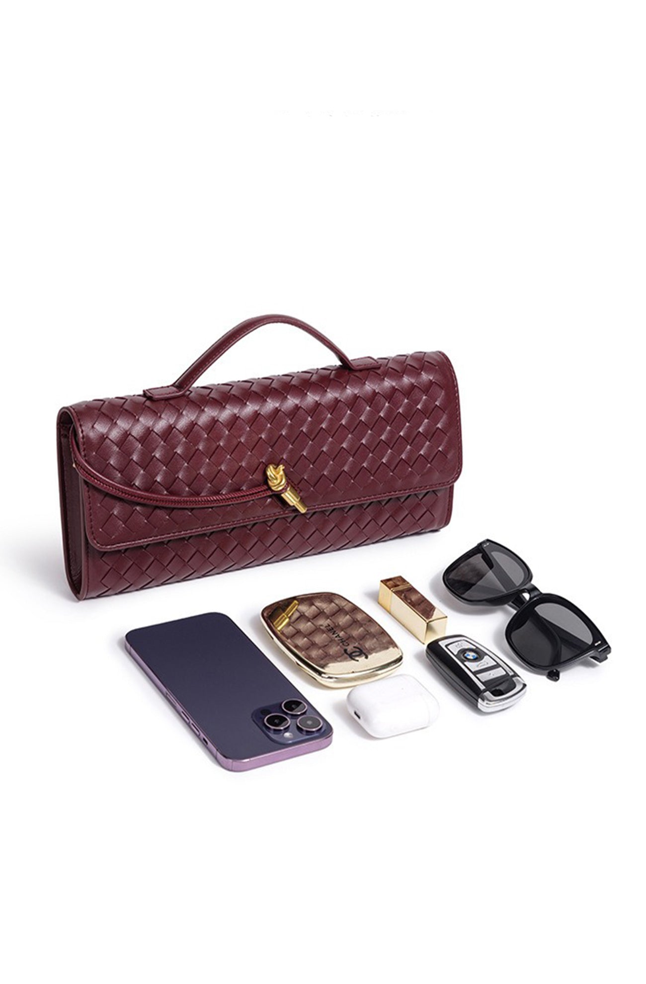 Sophisticated Bag with a Clean Classic Look
