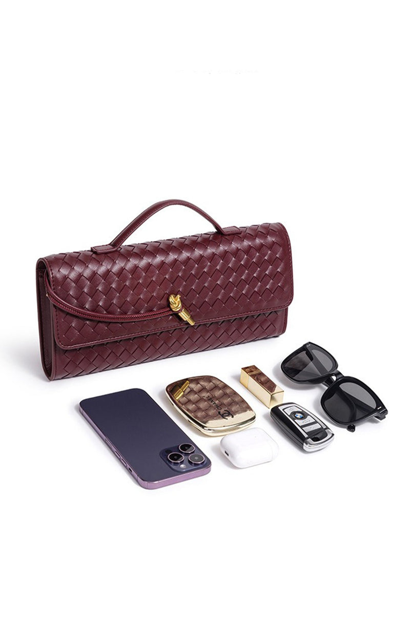 Sophisticated Bag with a Clean Classic Look