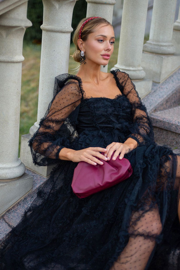 Sophisticated Dress with a Clean Classic Look