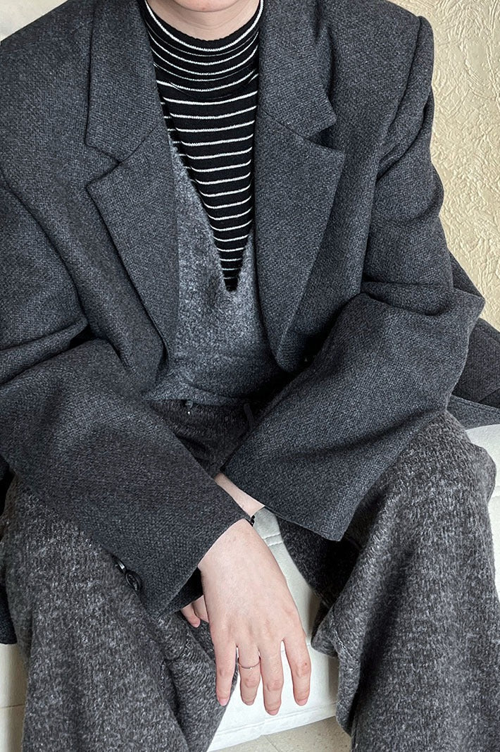 Gracefully Styled Garment for Any Occasion