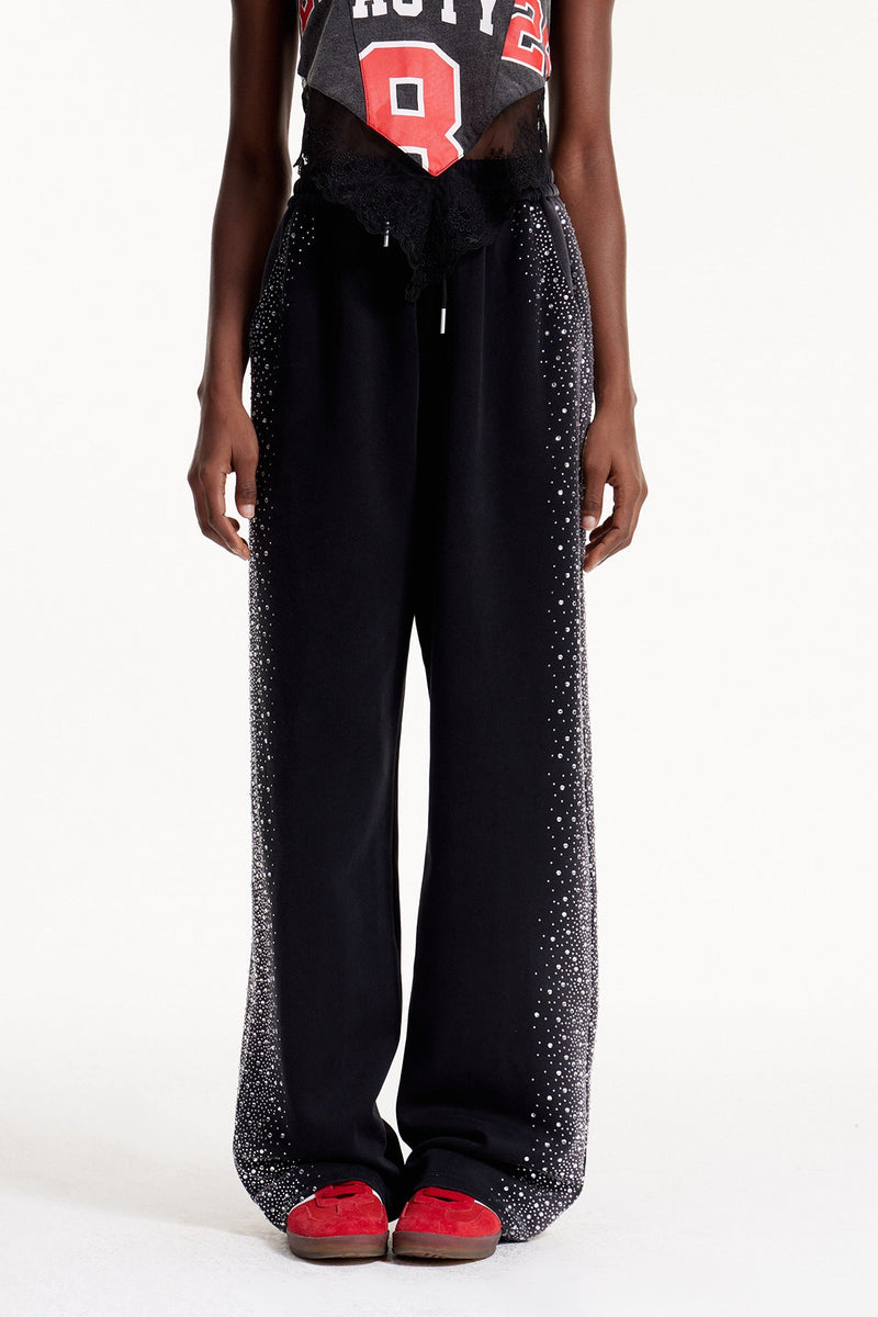 Gracefully Styled Pants for Any Occasion