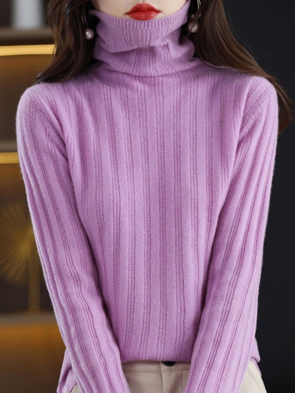Classic Vintage Sweater with a Flattering Fit
