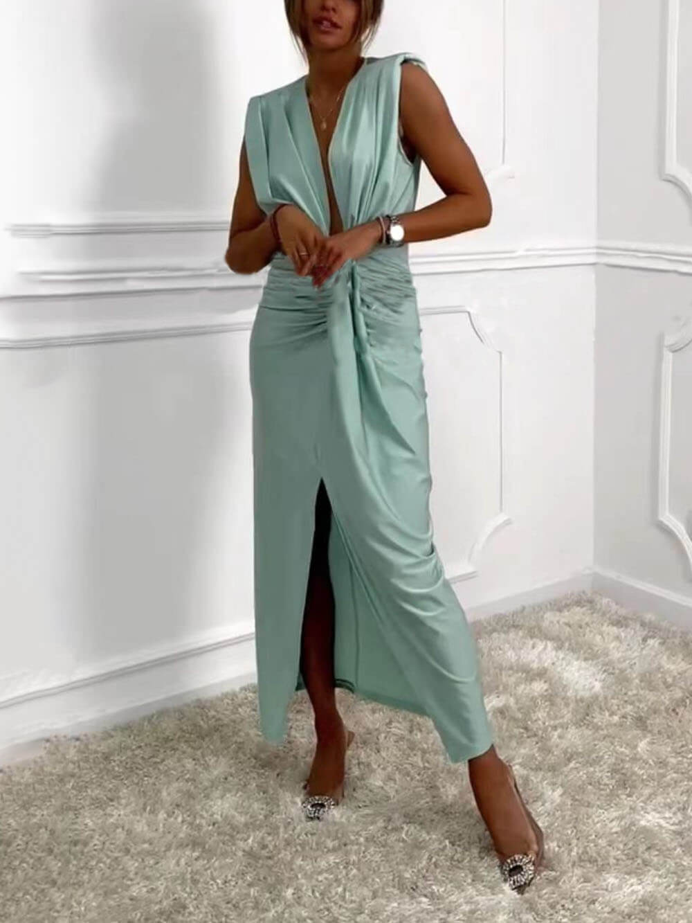 Polished Dress with an Effortless Classic Look