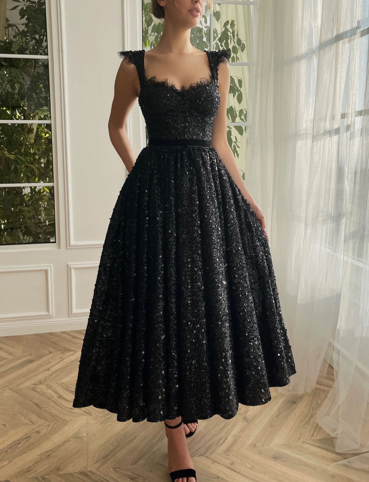 Polished Dress with an Effortless Classic Look