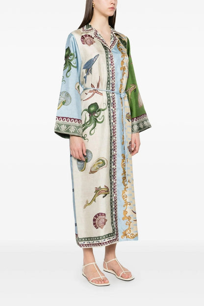 Beautifully Finished Garment in a Timeless Design
