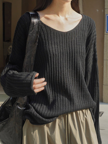 Effortlessly Elegant Sweater with a Timeless Design