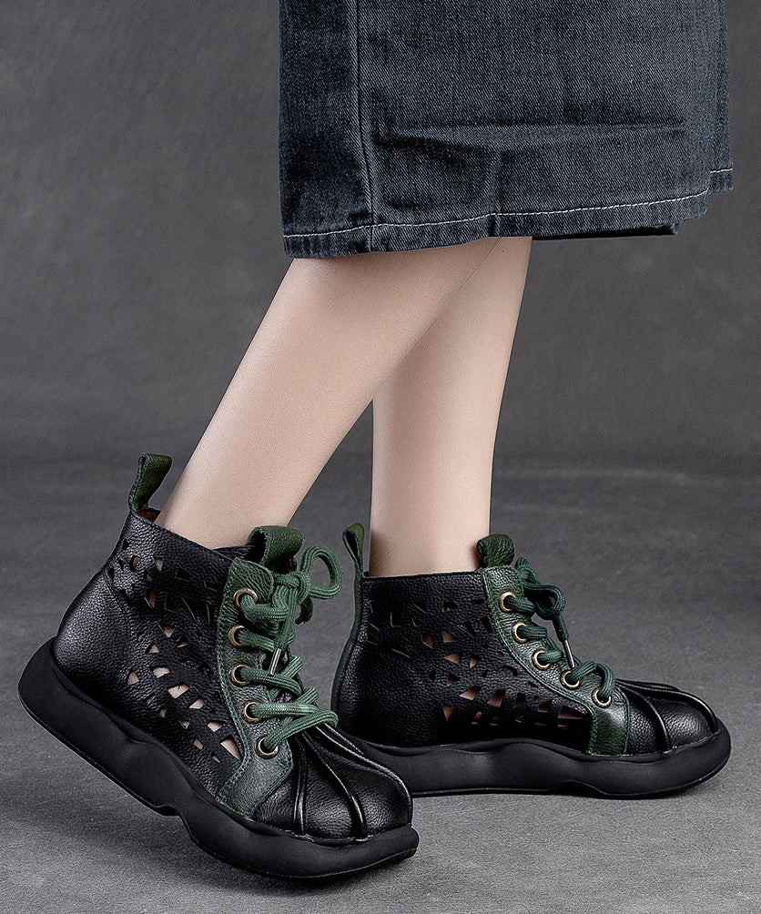 Effortlessly Elegant Boots with a Timeless Design