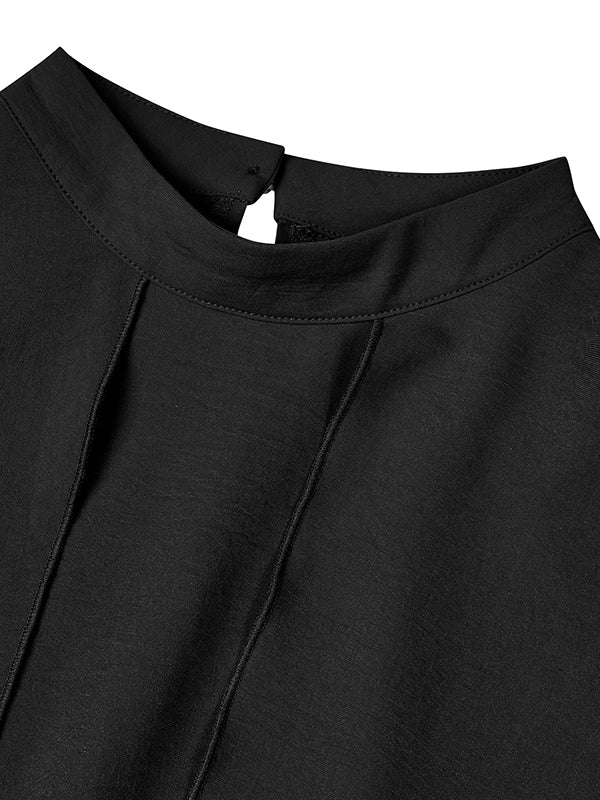 Well Tailored Blouse with a Graceful Silhouette