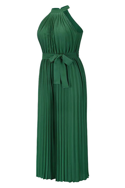 Sophisticated Garment with a Clean Classic Look