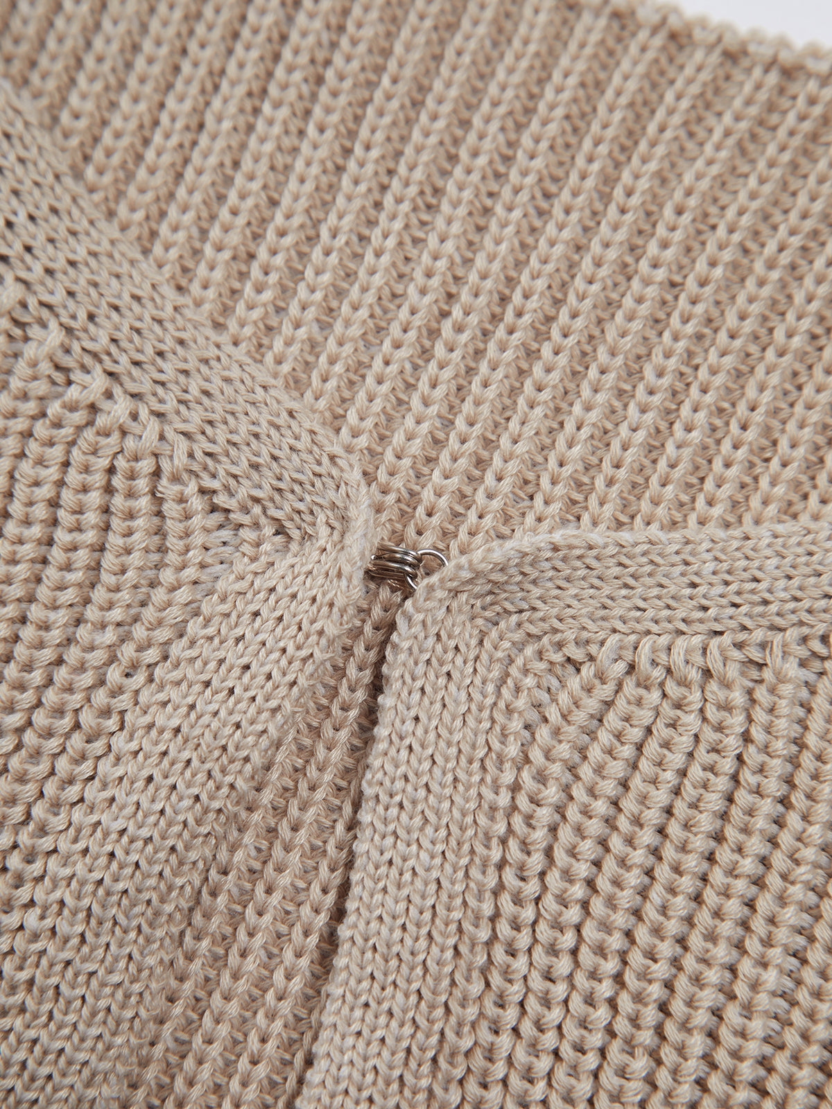 Effortlessly Elegant Garment with a Timeless Design