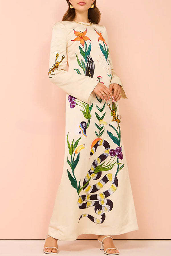 Beautifully Finished Dress in a Timeless Design