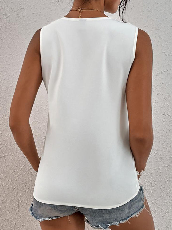 Effortlessly Elegant Blouse with a Timeless Design