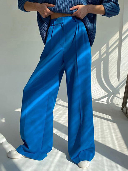 Well Tailored Trousers with a Graceful Silhouette