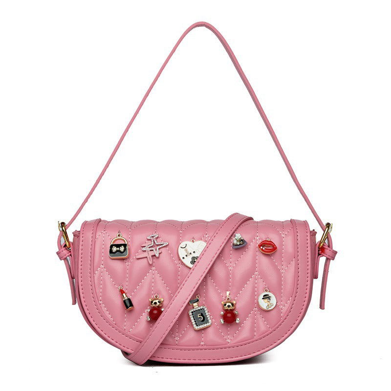 Well Tailored Bag with a Graceful Silhouette