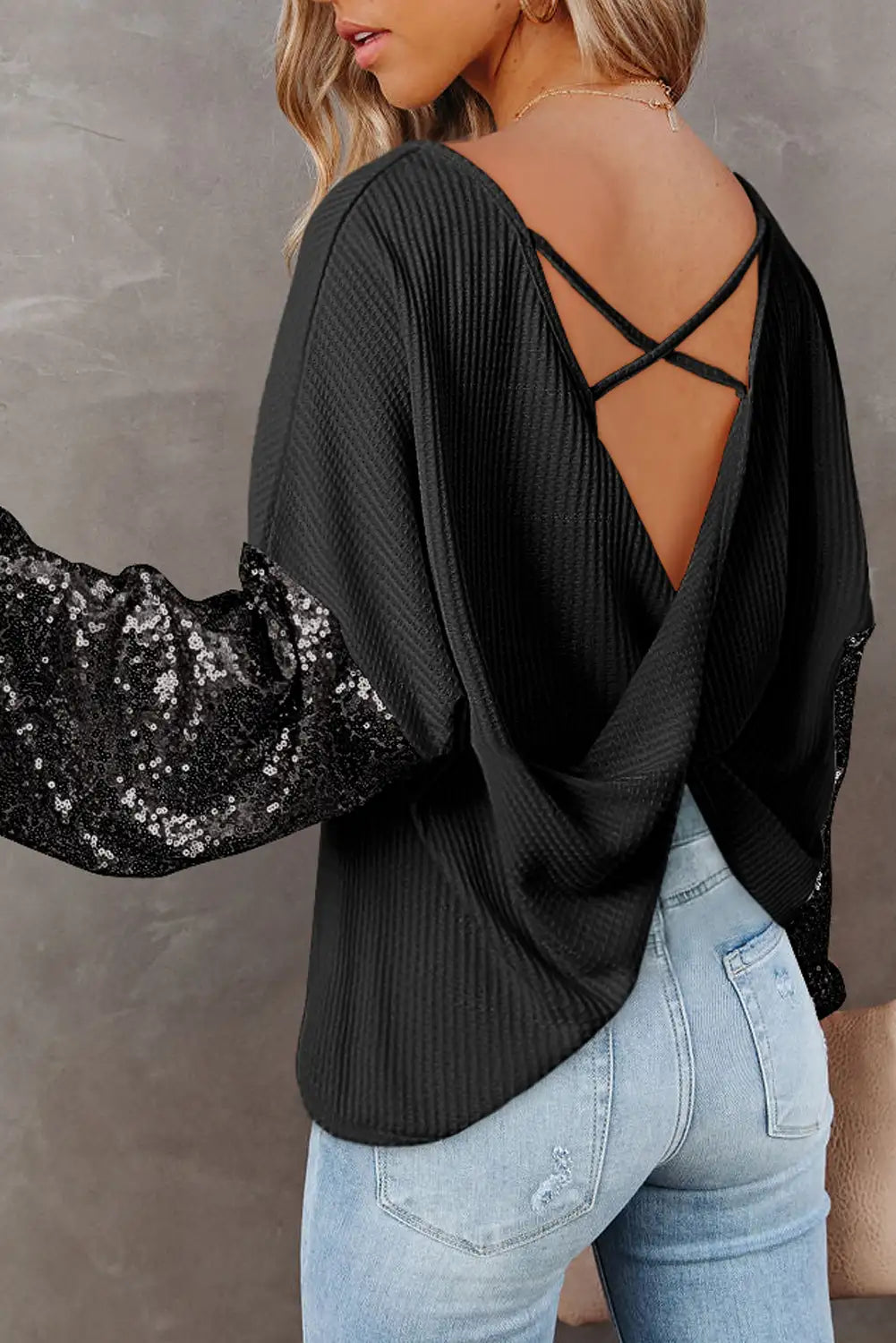 Effortlessly Elegant Top with a Timeless Design