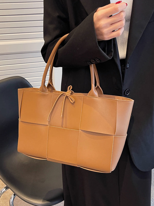 Classic Vintage Bag with a Flattering Fit