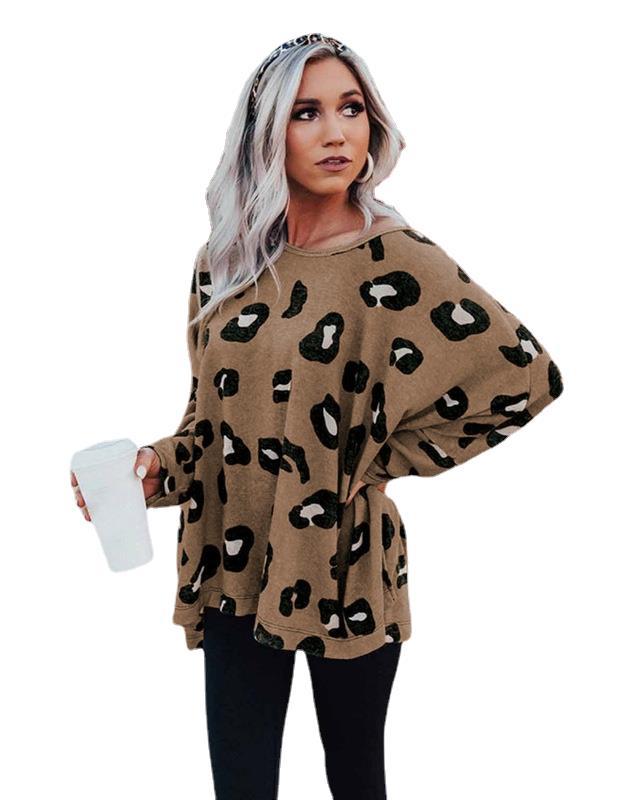 Well Tailored T-Shirt with a Graceful Silhouette