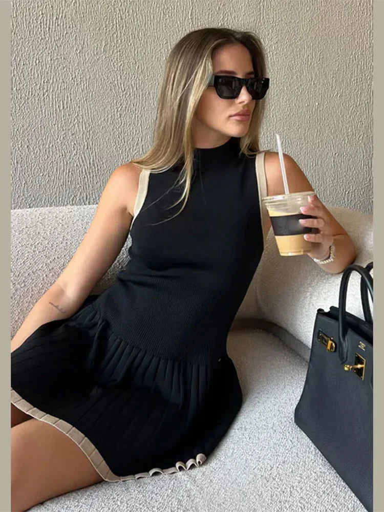 Sophisticated Dress with a Clean Classic Look