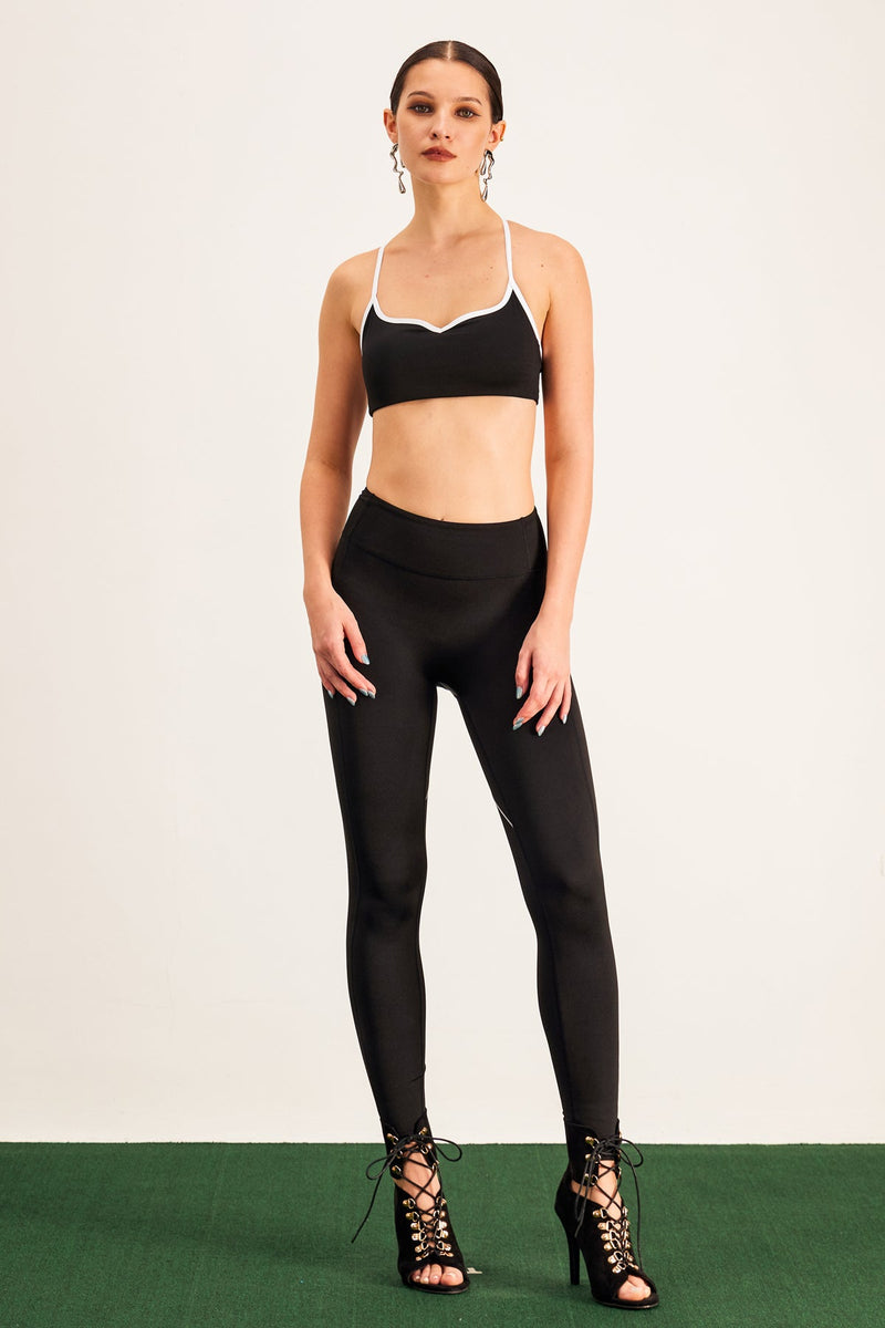 Beautifully Crafted Pants in a Classic Style