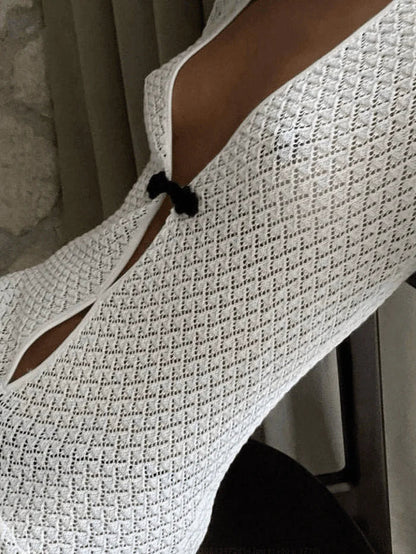 Effortlessly Elegant Dress with a Timeless Design